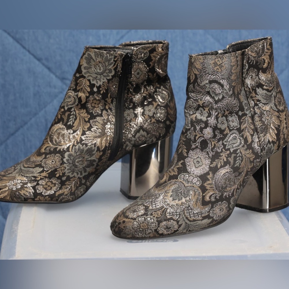 Aldo black gold silver metallic ankle booties mirror block heel‎ womens 8 floral